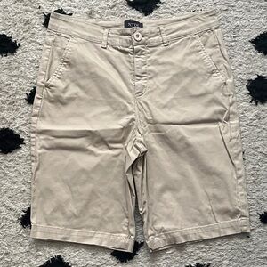 NYDJ women’s size 6 beige Flat Front Shorts